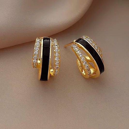 Trendy Gold Color Claw Shaped Stud Earrings for Women Temperament Black Enamel Earrings with Shiny CZ Statement Jewelry